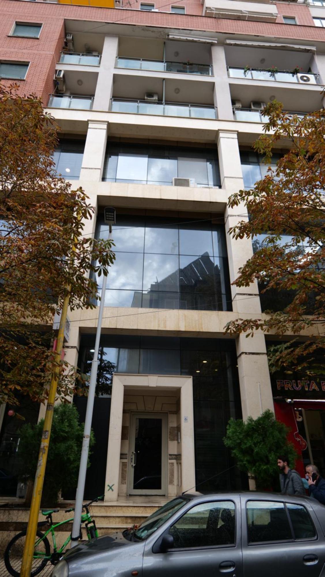 Top Location Kristi Apartments 05 Tirana Buitenkant foto